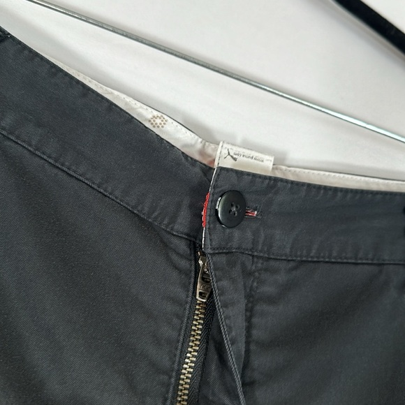 Puma Men’s Black Cargo Shorts - Picture 4 of 7